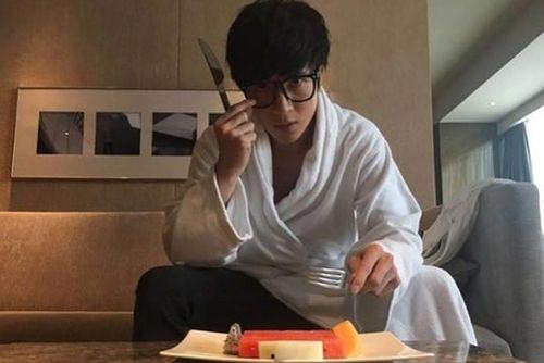 吃瓜娱乐薛之谦视频,笑料百出，揭秘娱乐圈幕后趣事